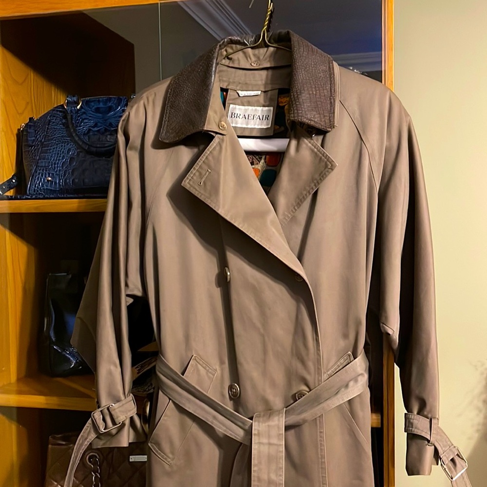 Classic tan Trench Coat, size medium (10-12) with zip out cold-weather lining.